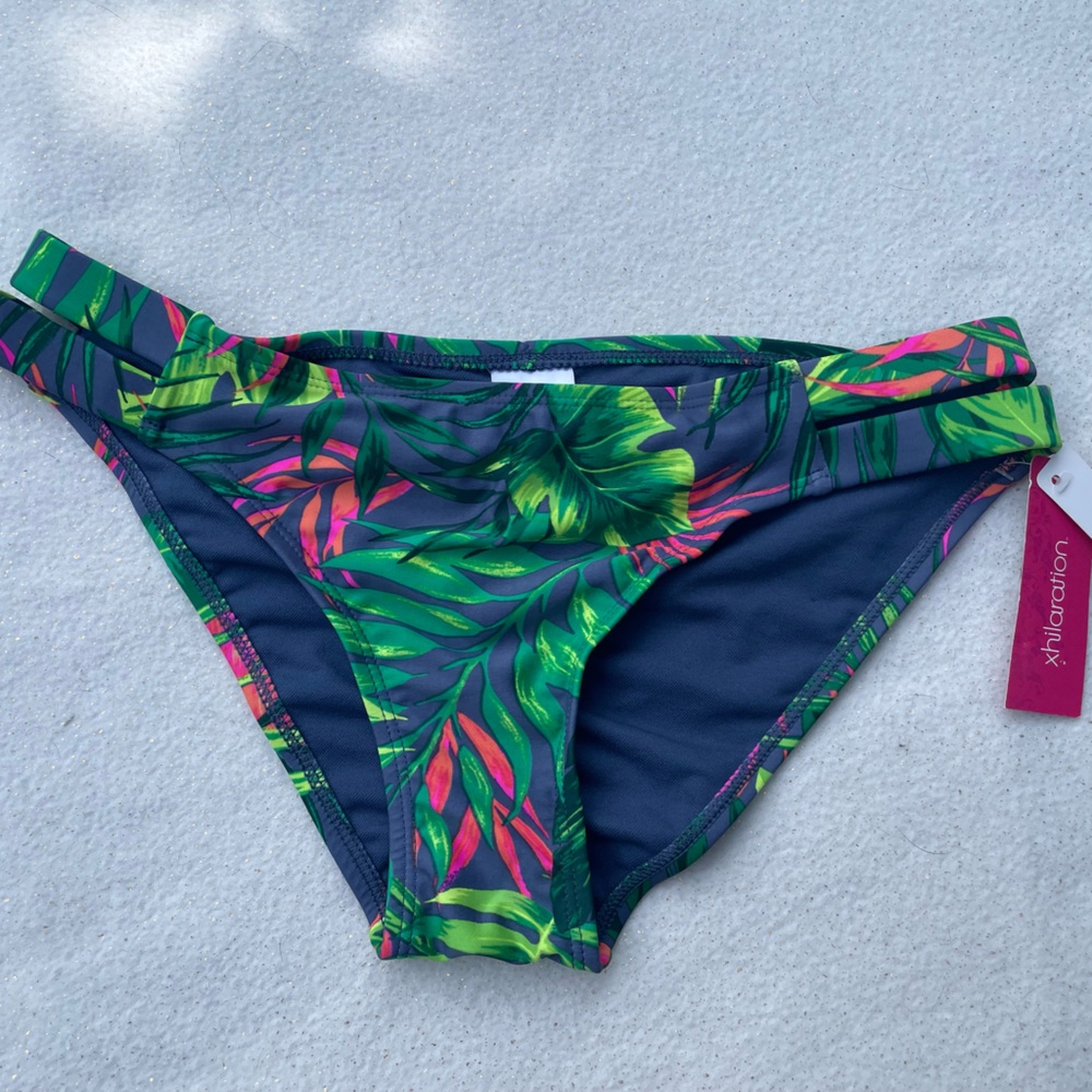 Brand new with tags size medium swim bottom from Xhilaration